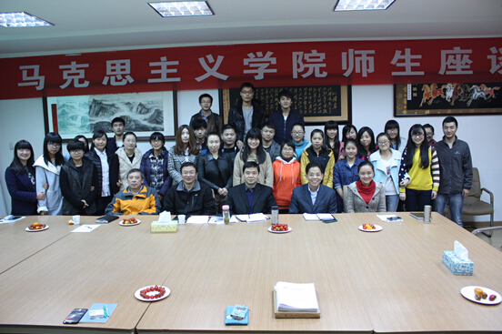 Bwin必赢师生座谈会顺利举行